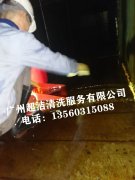 時(shí)尚天河油煙風(fēng)管清洗中